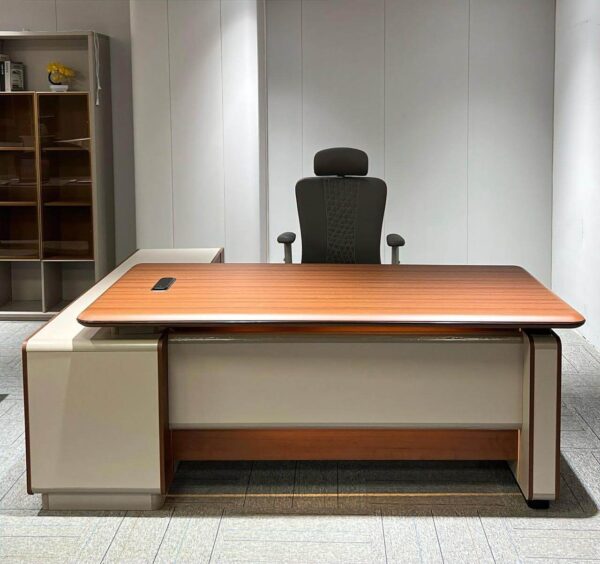 Dynamics Executive Office L-Shape Top Quality Office Table